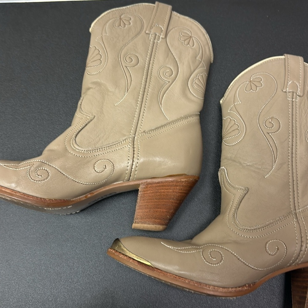 Vintage women’s Acme genuine leather pointed toe embroidered boots size 6M - Picture 8 of 11
